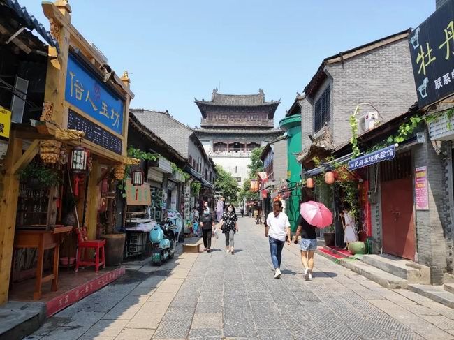 洛陽(yáng)這個(gè)網(wǎng)紅景區(qū)的停車(chē)場(chǎng)加入平臺(tái)！位置、泊位數(shù)、停車(chē)券點(diǎn)擊查看！